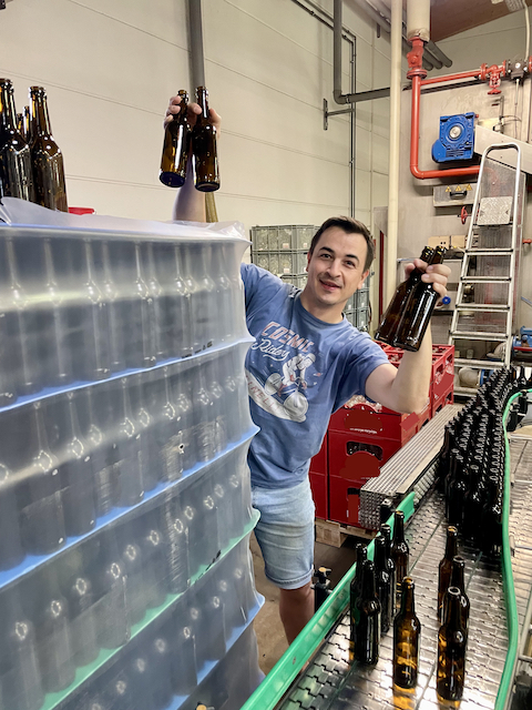 Limonara Abfüllung Cascara Limo Getränk Erfrischungsgetränk